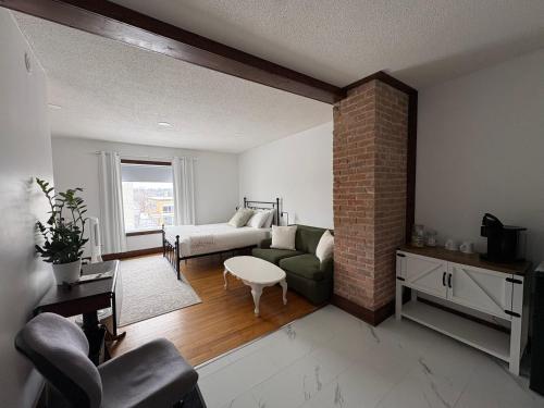 Stone House Kenora in เคโนรา (ON)