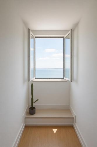 Santos Apartment in Central Lisbon with River View 4