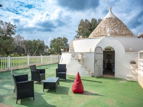 Holiday Home Paolos Trullo im Herzen der Landschaft by Interhome