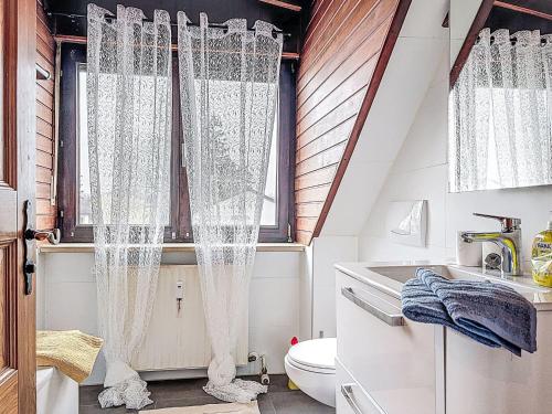浴室, Apartment münchenverrückt by Interhome (Apartment munchenverruckt by Interhome) in 下施萊斯海姆
