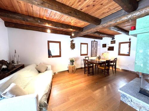 Vendégszoba, Holiday Home Rustico Raslina by Interhome in Faido