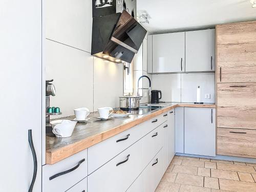 Kitchen, Apartment Bon-Accueil by Interhome in Les Diablerets