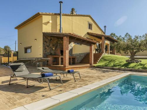 Úszómedence, Villa Can Gordei by Interhome in L'Esplai del Penedès