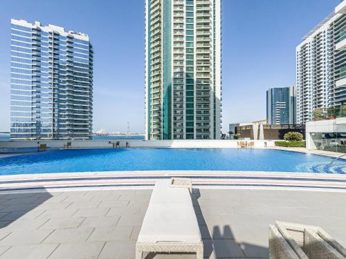 Elegant & Spacious 2BR - Reem Island in 알림 아일랜드