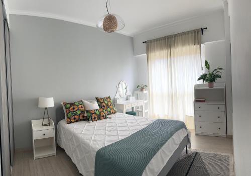 Modern Apartment in Cacém Near Train to Lisbon (Modern Apartment in Cacem Near Train to Lisbon) in กาเซม