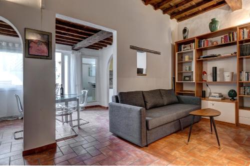 Stufa Apartment by Mamo Florence
