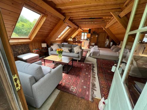 Cosy Sussex Countryside Barn – khách sạn tại Halland