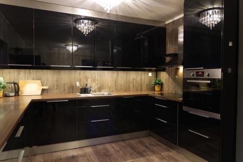 Cozy Nordic Attic with Smart TV & Modern Bathroom in Drammen