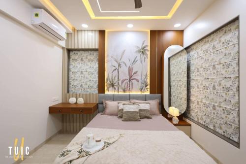Hotel Q victoria palace #tajmahal corridor & hotel lane