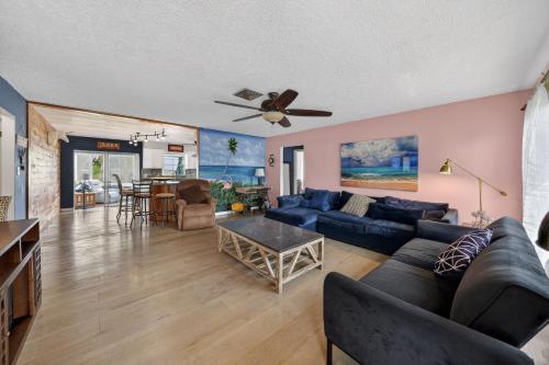 The Lake Home - PET FRIENDLY! A Beautiful Oasis In The Heart Of Florida! home in Dundee (FL)