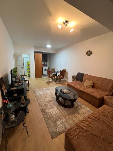 Family apartment in ลาคูริก