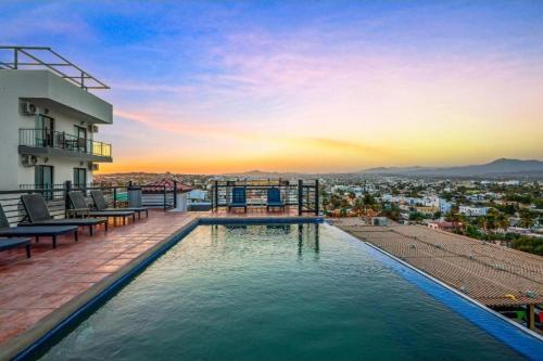 Elegant Condo in an Upscale Building in Cabo San Lucas, Mexico
