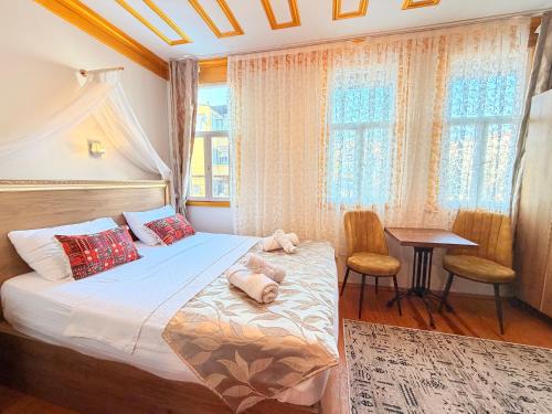 April Mansion, Estambul