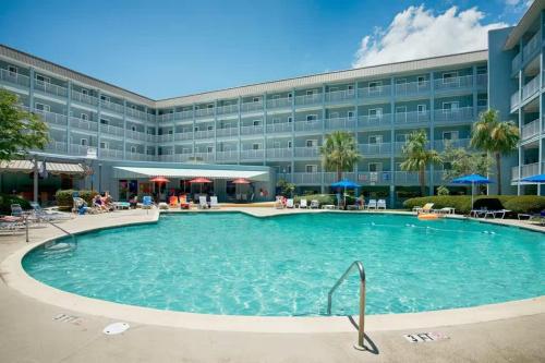 Coastal 2 bed 2 ba Villa - Pools - beach access in 힐튼 헤드 아이랜드 (SC)