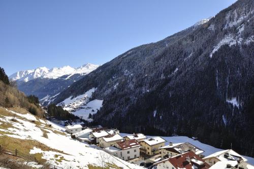 Surrounding environment, Haus Alpenrose in Kappl
