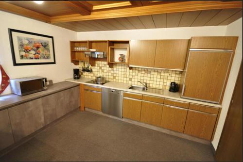 Kitchen, Haus Alpenrose in Kappl