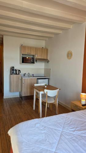 廚房, Le Petit Quai Studio 2 site historique Chinon in 希農市中心