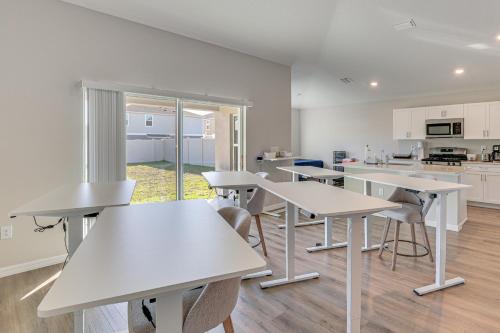 Hybrid Work Retreat in Lithia w/ Pool Access! in River Hills Masters (FL)