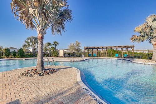 Hybrid Work Retreat in Lithia w/ Pool Access! in River Hills Masters (FL)