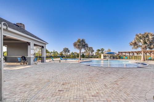 Hybrid Work Retreat in Lithia w/ Pool Access! in River Hills Masters (FL)