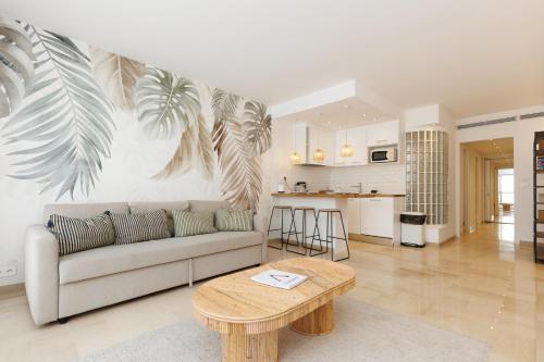 Upstays Elegant 1BR Gray d'Albion 2min from Palais