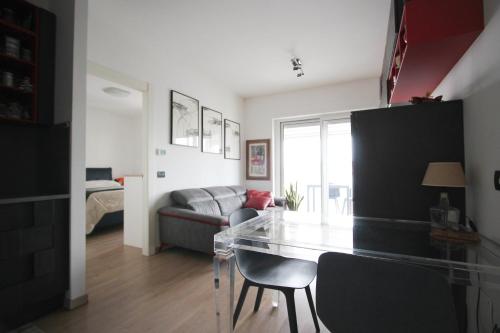 Loft Chic con Rooftop e parcheggio Privato a 2 minuti dalla metro A
