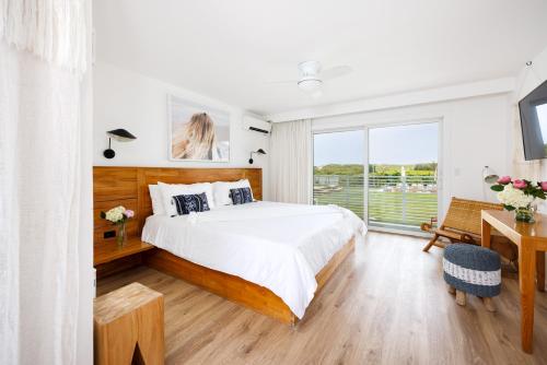 Hero Beach Club in Montauk, USA