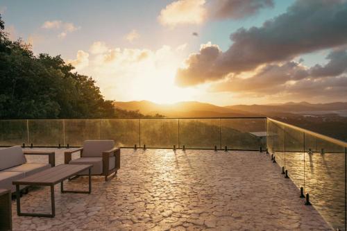 Hillside Compound with Ocean Views in เกาะเซนต์ครออิก