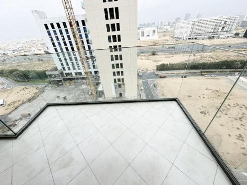 Bright Stylish 1BR in Prime JVC - image 2