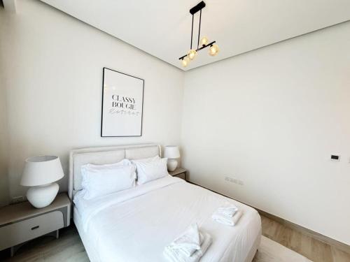 Bright Stylish 1BR in Prime JVC - image 7
