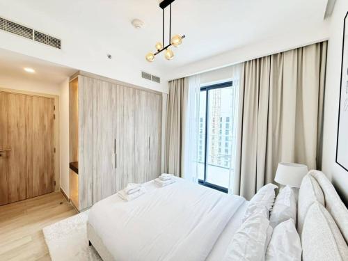 Bright Stylish 1BR in Prime JVC - image 5