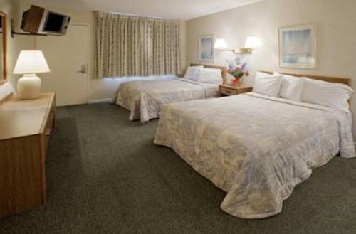 Arlington Inn Arlington Inn is a popular choice amongst travelers in Port Clinton (OH), whether exploring or just passing through. The property offers a high standard of service and amenities to suit the individual