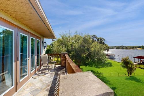 Létesítmények, Dog-Friendly Lakefront Home with Private Dock & Beach - Snowbirds Welcome in Lake Placid (Florida)