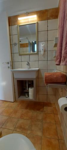 Tsaner Apartment and Rooms Room Type - Standard Double Room