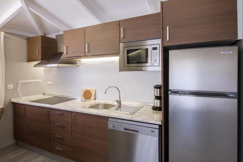 La Marina Resort - image 9