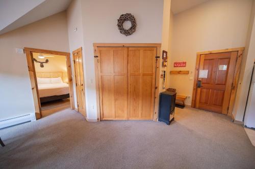 Buffalo Lodge 8411 by SummitCove Lodging in Keystone, USA