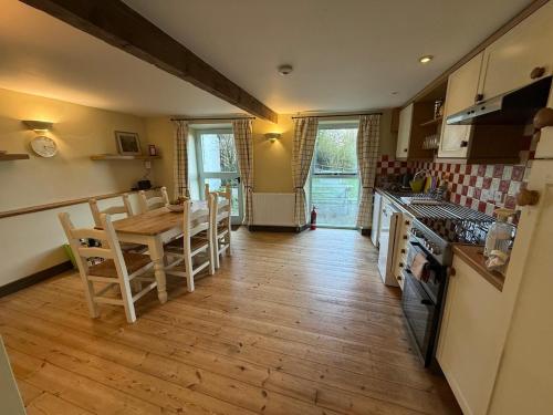Bay Tree Cottage near Bath & Bristol - sleeps 5 in Wick