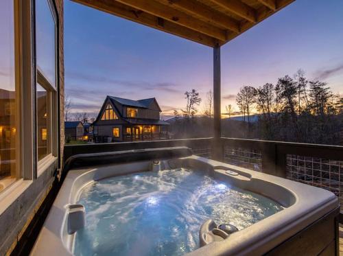 Bear Elegance in Pigeon Forge (TN)