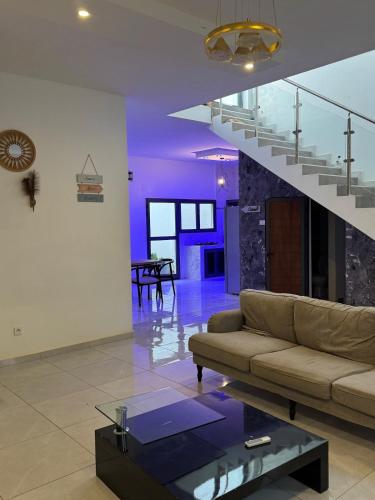 chez Louise in Sintian