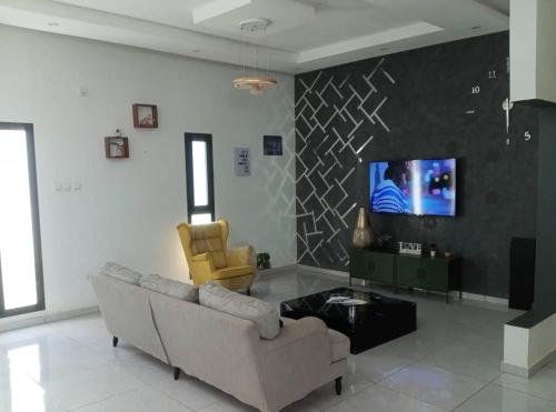 chez Louise in Sintian