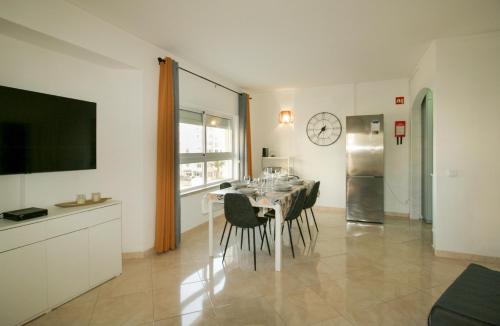 FLH Armação Pêra Beachside Bliss (FLH Armacao Pera Beachside Bliss) in Silvesa