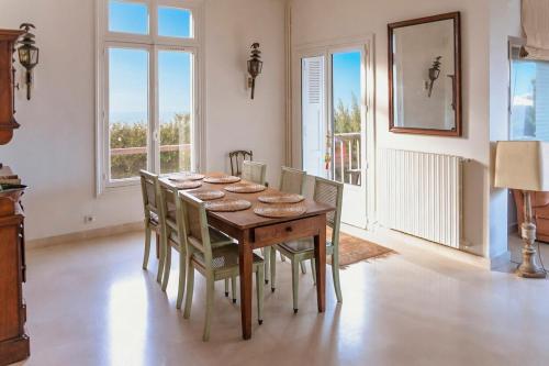 la villa avezard in Блонвіль-Сюр-Мер