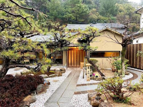 Exterior view, 宮島 Shinwa near JR Nishinihon Miyajima Ferry