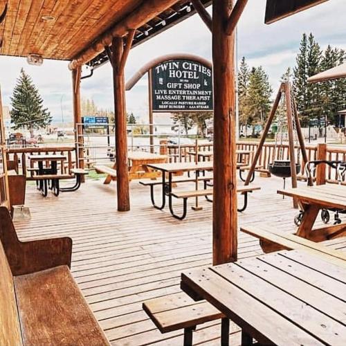 Twin Cities Hotel in Turner Valley (AB)