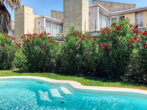 La Escala Apartment near Beach for 3