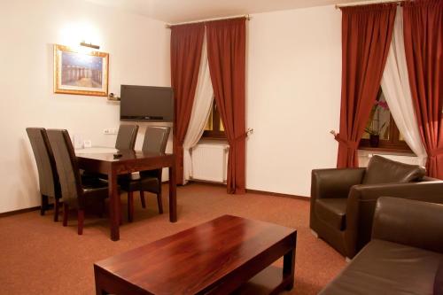 Hotel Pod Orłem - image 4