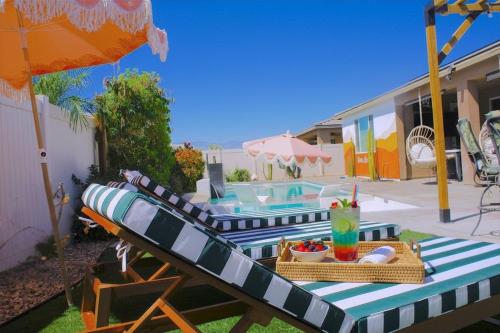 Amazing Pool! Sunken Firepit, Gym, Karaoke, EV Ch