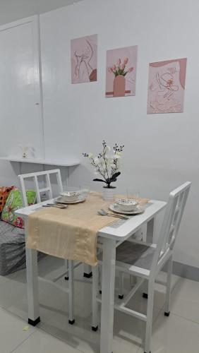 White Studio Kriegz Pad 2 in Kidapawan City