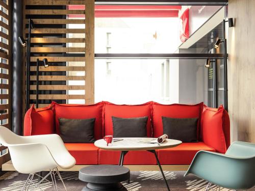 Bar/ Salón, ibis Troyes Centre in Troyes City Center
