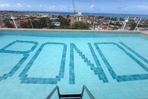 'Bondi Fairview' Coastal Panorama with Balcony - image 34